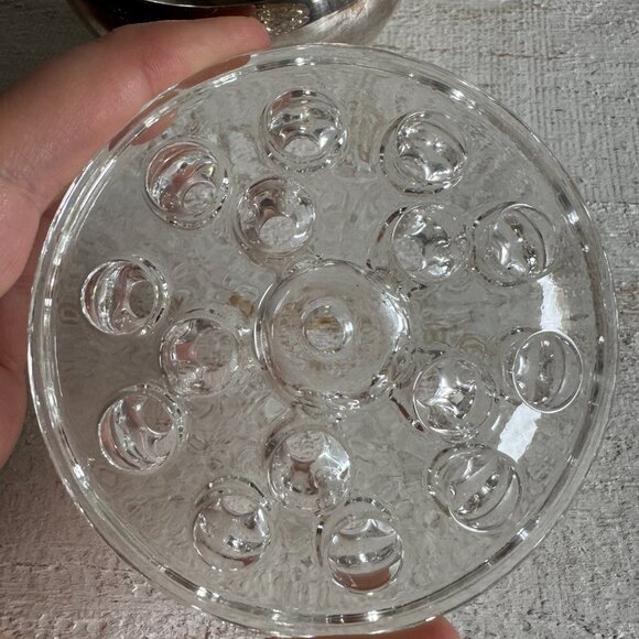 Vintage Silver Plated Small Bowl with Glass Flower Frog Insert - Picture 4 of 8